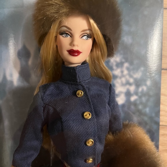 Barbie Russia Doll of the World. Nee in Box. - Picture 4 of 8